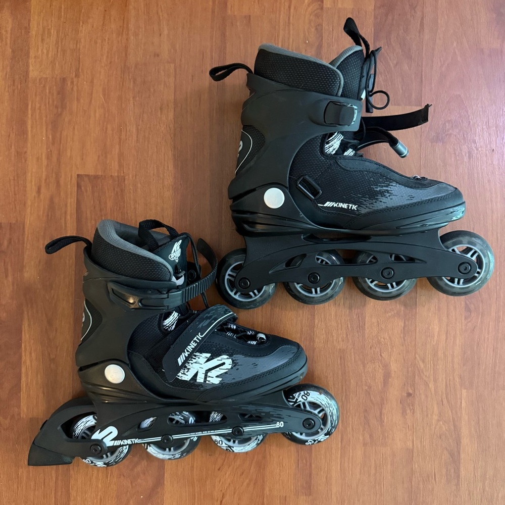 ROLLERBLADES / INLINE SKATES